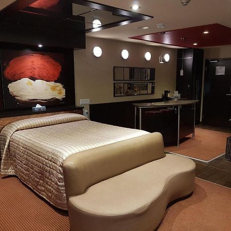 Le Chabrol Hotel & Suites Montreal Ngoại thất bức ảnh