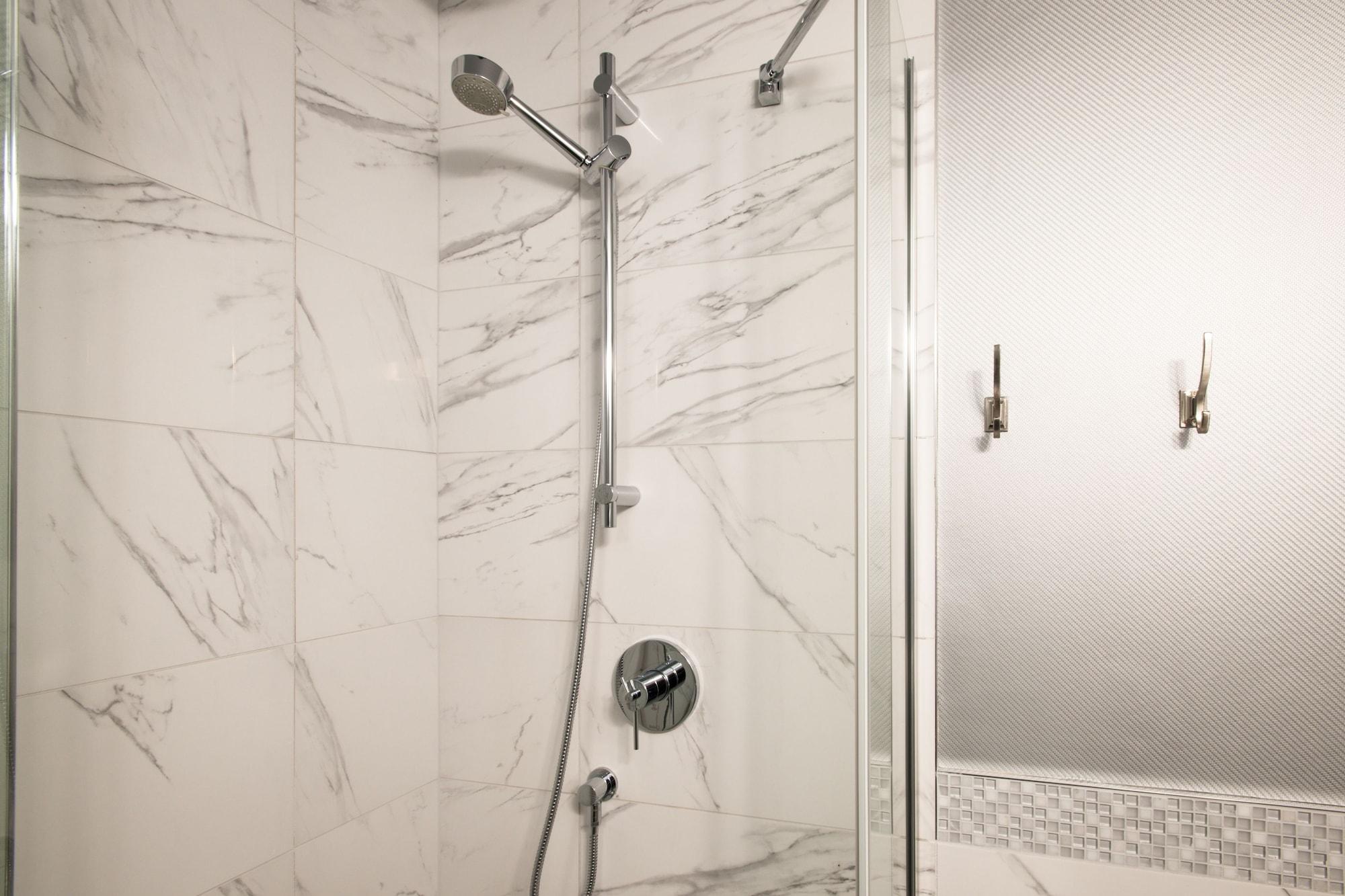 Le Chabrol Hotel & Suites Montreal Ngoại thất bức ảnh